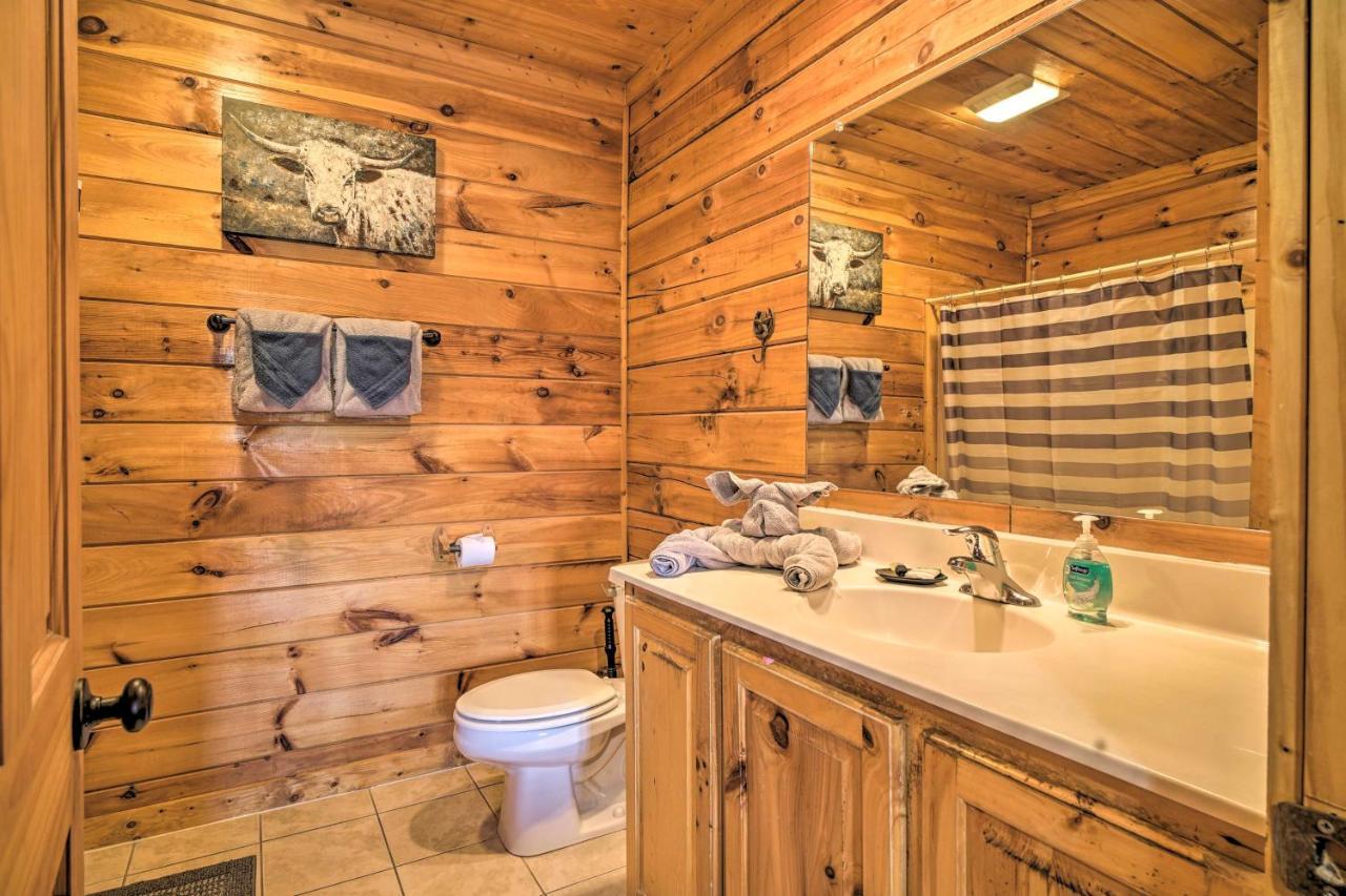 Mountain Pool Lodge Sevierville Cabin With Hot Tub Pigeon Forge Extérieur photo